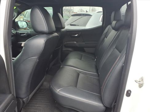 Used 2019 Toyota Tacoma TRD Off-Road image 20
