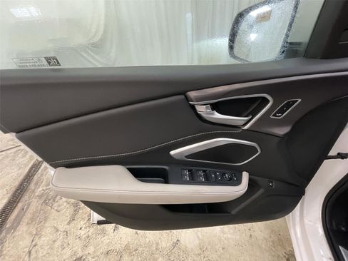 New 2026 Acura RDX SH-AWD image 12