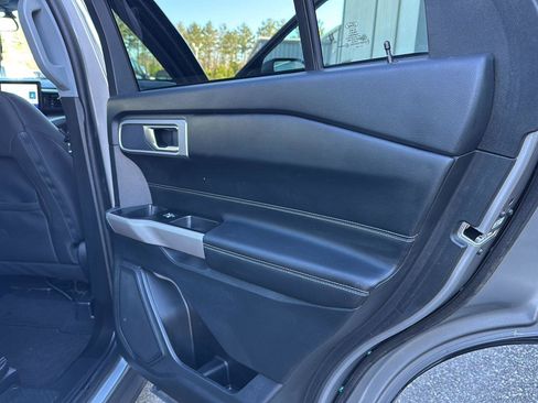 Certified 2023 Ford Explorer XLT image 13