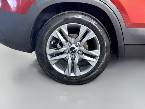 Used 2022 Kia Seltos S FWD image 33