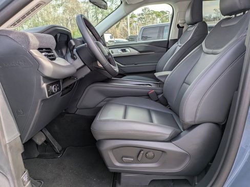 New 2026 Ford Explorer Active w/ Active Comfort Package image 22