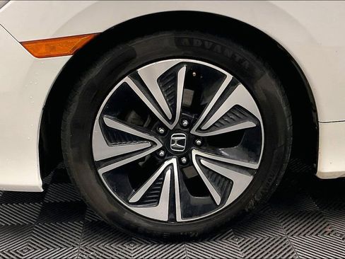 Used 2017 Honda Civic EX-T image 7