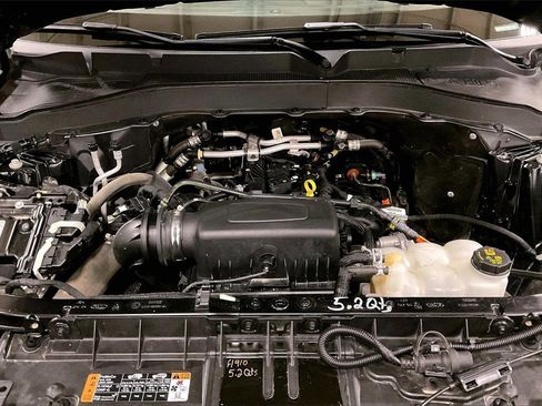 Certified 2022 Ford Explorer XLT w/ Equipment Group 202A image 10