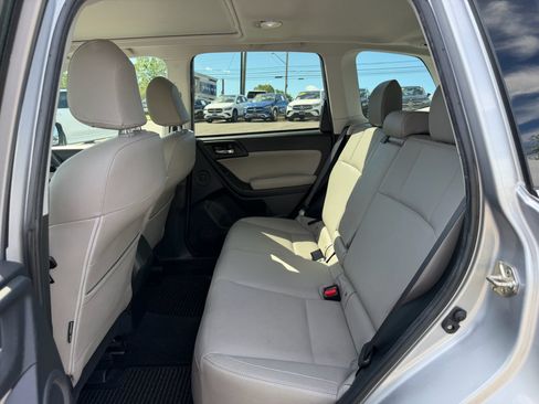 Used 2018 Subaru Forester 2.5i Limited AWD/4WD image 8