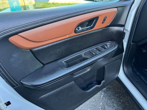 Used 2016 Chevrolet Traverse LT AWD/4WD image 13