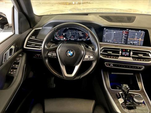Used 2022 BMW X5 xDrive40i w/ Premium Package image 5