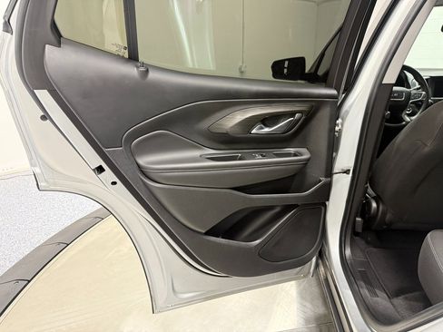 Used 2022 GMC Terrain SLE w/ Elevation Edition image 43