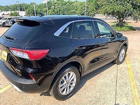 Used 2021 Ford Escape SE AWD/4WD image 5