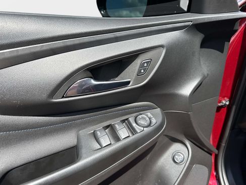 Used 2025 Buick Envista Sport Touring w/ Convenience II Package FWD image 16