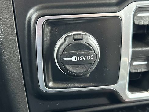 Certified 2023 Jeep Wrangler Unlimited w/ Cold Weather Group AWD/4WD image 24