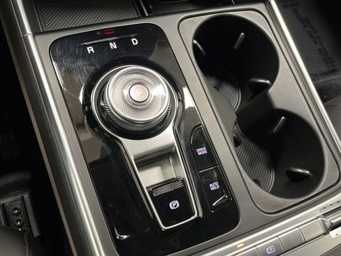 Used 2026 Kia Carnival SX FWD image 19