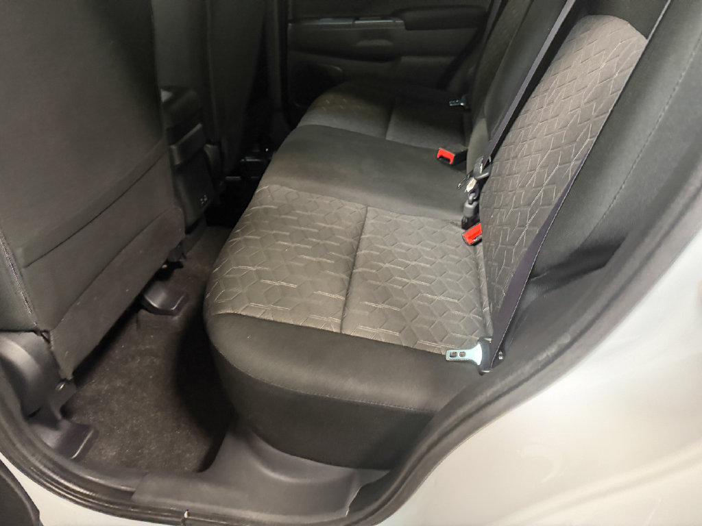 Used 2024 Mitsubishi Outlander Sport AWD image 44