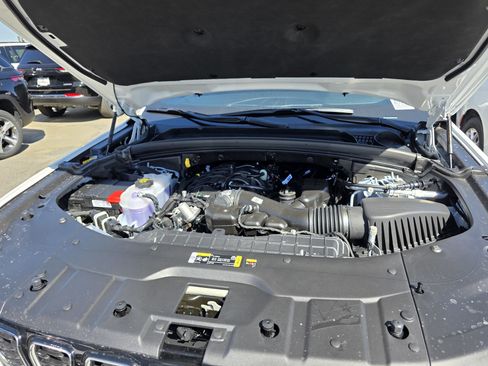 New 2025 Jeep Grand Cherokee Limited image 15