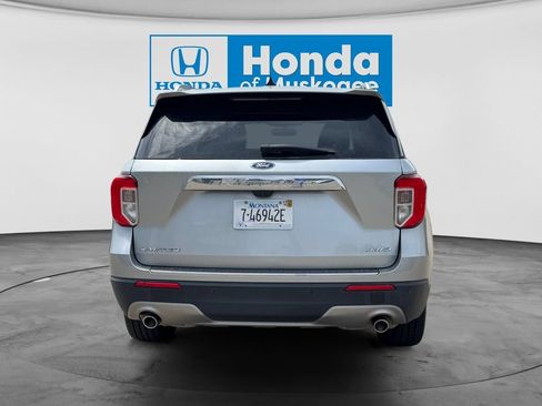 Used 2023 Ford Explorer Limited AWD/4WD image 6