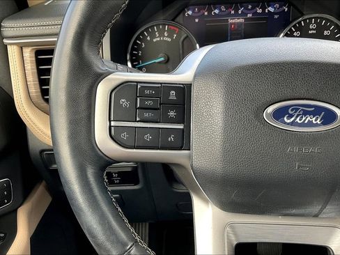 Used 2024 Ford Expedition Max Limited image 18