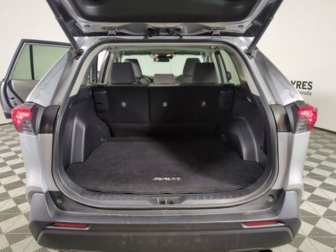 Used 2019 Toyota RAV4 XLE w/ Convenience Package AWD/4WD image 25