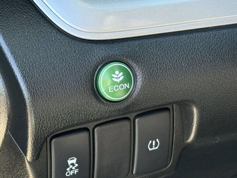 Used 2015 Honda CR-V LX image 10