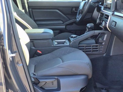 Used 2025 Toyota Tacoma SR5 image 19