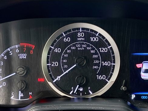 Used 2022 Toyota Corolla LE FWD image 22