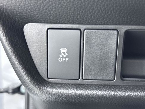 Certified 2026 Honda HR-V EX-L image 17