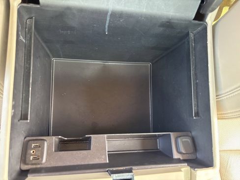 Used 2018 GMC Yukon Denali image 36