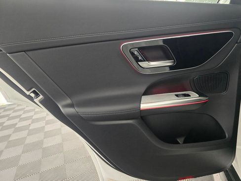 New 2026 Mercedes-Benz GLC 300 4MATIC image 19