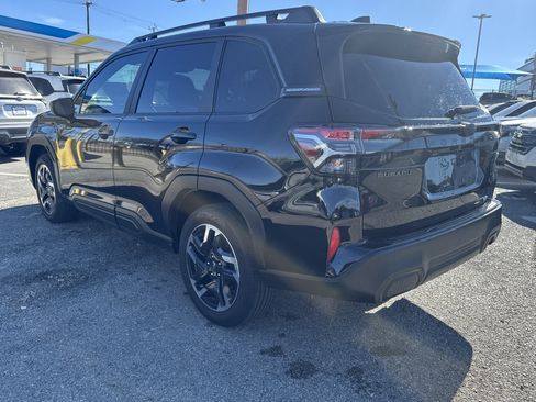 Certified 2025 Subaru Forester Premium image 5