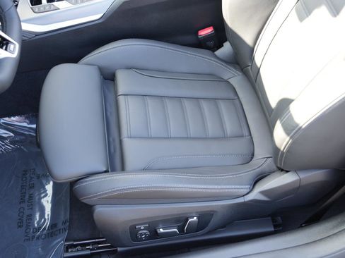 Certified 2025 BMW 430i Convertible w/ M Sport Package image 9