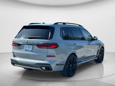 Certified 2025 BMW X7 xDrive40i w/ M Sport Package AWD/4WD image 5