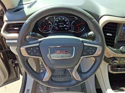 Used 2022 GMC Acadia Denali w/ Denali Ultimate Package FWD image 20