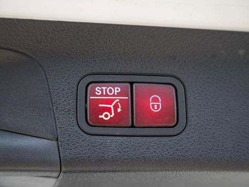 Used 2022 Mercedes-Benz GLS 450 4MATIC image 13
