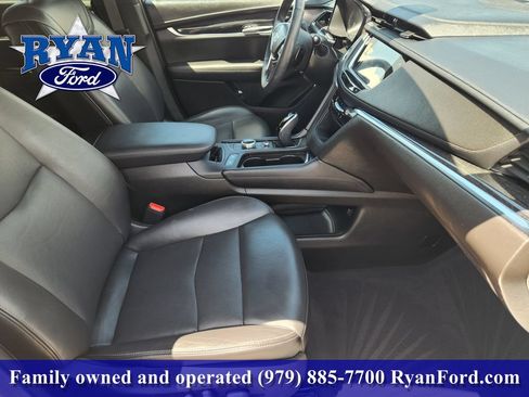 Used 2023 Cadillac XT5 Premium Luxury w/ Technology Package FWD image 10
