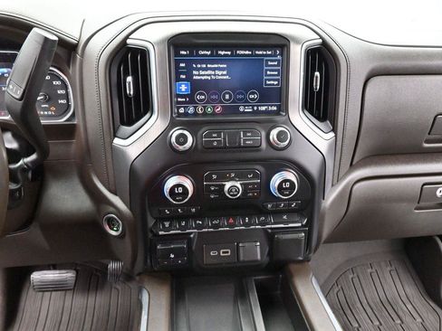 Used 2022 GMC Sierra 3500 Denali w/ Denali Ultimate Package AWD/4WD image 30