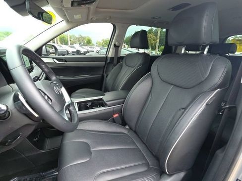 Certified 2024 Hyundai Palisade SEL FWD image 6