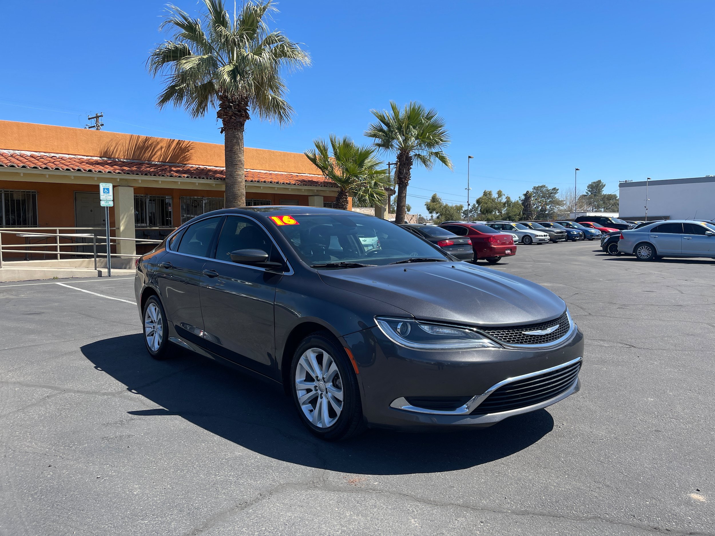 Used 2016 Chrysler 200 Limited FWD image 7
