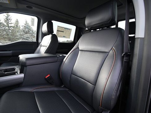 New 2026 Ford F350 Lariat w/ Black Appearance Package AWD/4WD image 9