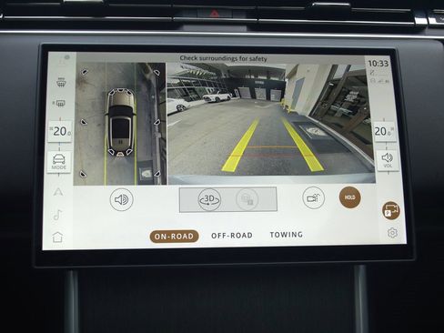 Used 2025 Land Rover Range Rover SE image 28