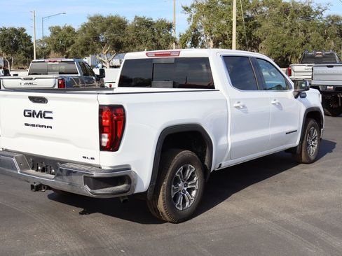 New 2026 GMC Sierra 1500 SLE w/ Preferred Package image 4