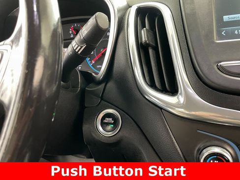Used 2018 Chevrolet Equinox LT image 4
