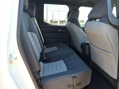 Used 2024 Toyota Tacoma TRD Off-Road image 4