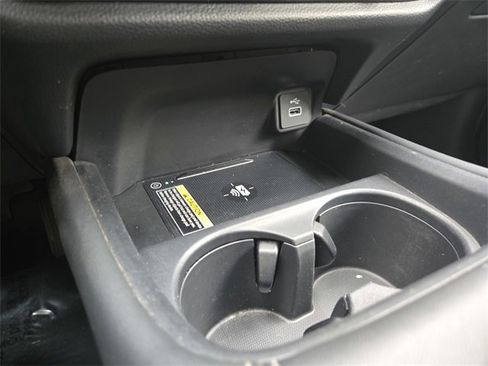 Used 2023 Honda HR-V EX-L image 16