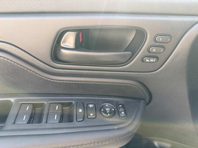 Used 2023 Honda Odyssey Sport image 12