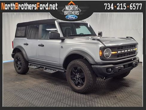 Used 2023 Ford Bronco Black Diamond AWD/4WD image 1