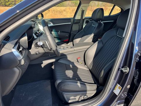 Used 2026 Genesis G70 2.5T Prestige RWD image 16