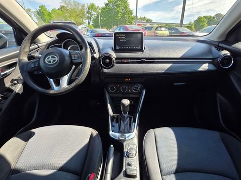 Used 2016 Scion iA image 17