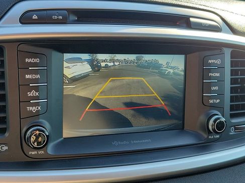 Used 2018 Kia Sorento LX w/ LX V6 Convenience Package image 26