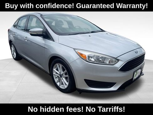 Used 2016 Ford Focus SE w/ SE Power Seat Package FWD image 1