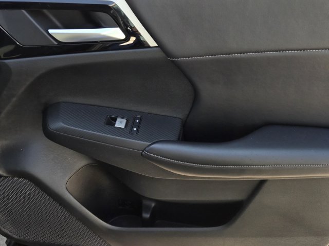 Used 2023 Mitsubishi Outlander SE FWD image 8