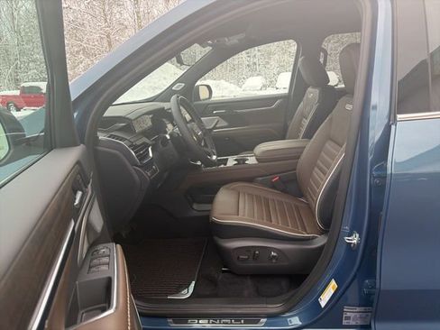 New 2026 GMC Acadia Denali Ultimate image 12