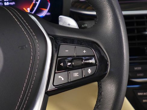 Used 2023 BMW 530i 530i w/ Convenience Package image 29